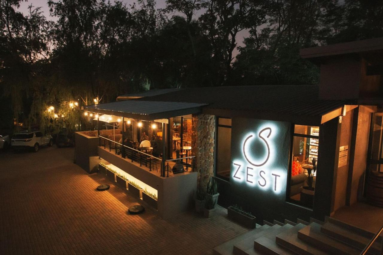 Lowveld Living Guesthouse ネルスプロイト エクステリア 写真